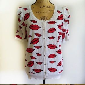ISO ,  INC white cardigan red lips PLEASE HELP ME FIND THIS THANK YOU 😃😃😃